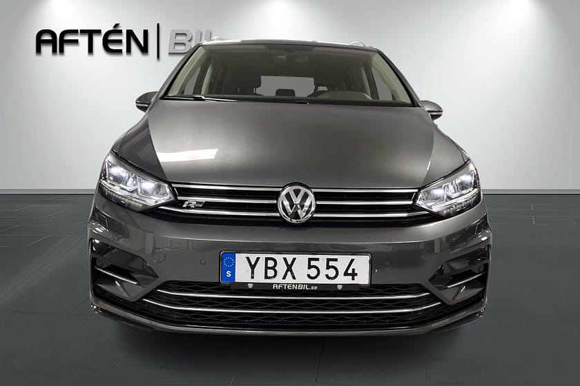 Bild 3 av Volkswagen Touran 7-seater 1.4 TSI DSG Plus R-Line 7-Sits Drag B-Kamera AppConnect