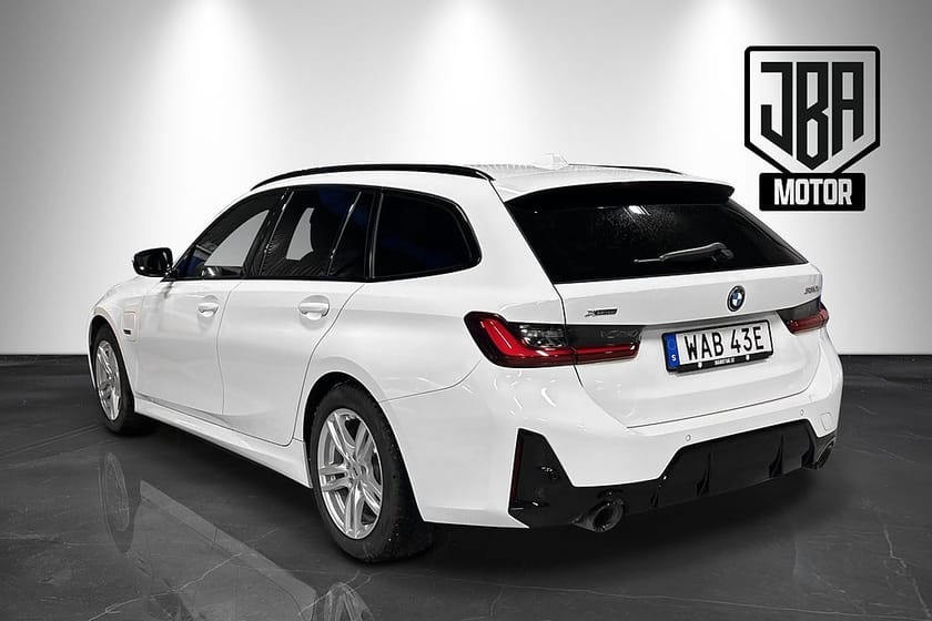 Bild 5 av BMW 330e xDrive Touring Steptronic M Sport - Fri hemleverans!
