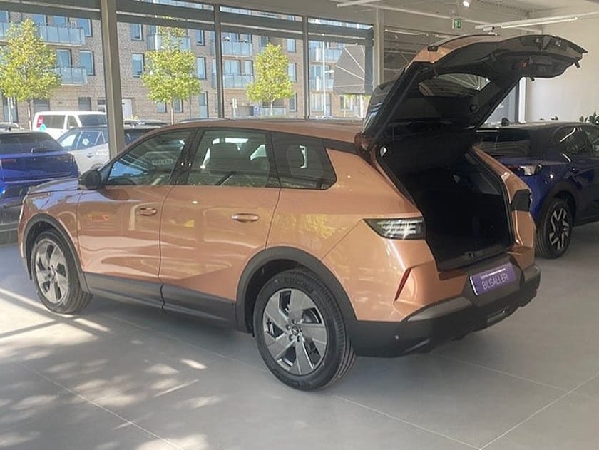 Bild 5 av Opel Grandland Hybrid 136 eDCT Euro 6