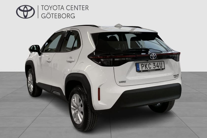 Bild 3 av Toyota Yaris Cross Hybrid AWD-i 1,5 ACTIVE TAKRELING