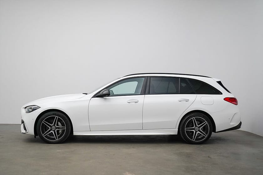 Bild 3 av Mercedes-Benz C 300 T e C300 / 313hk / AMG / Moms / 360°