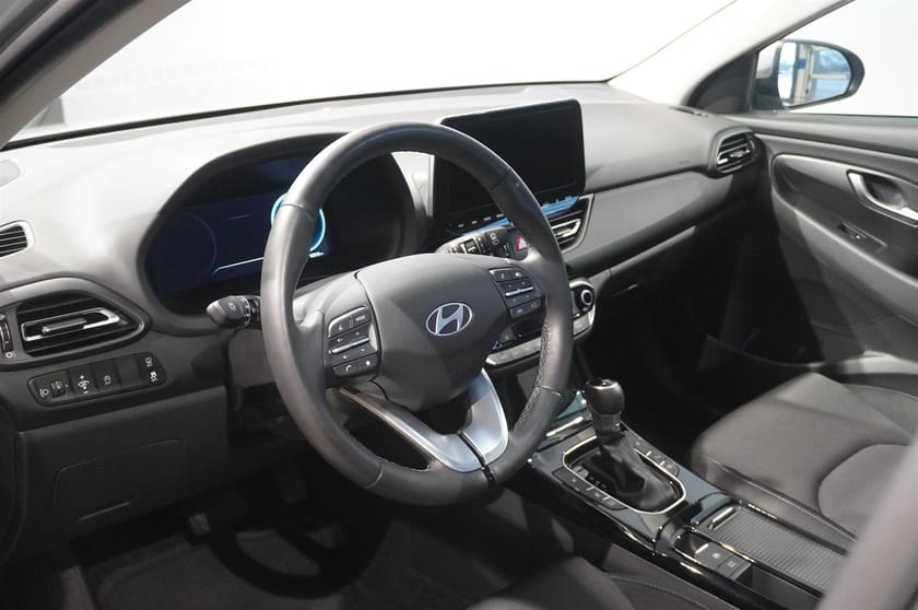 Bild 2 av Hyundai i30 Kombi 1.0 T-GDi 100hk MHEV DCT