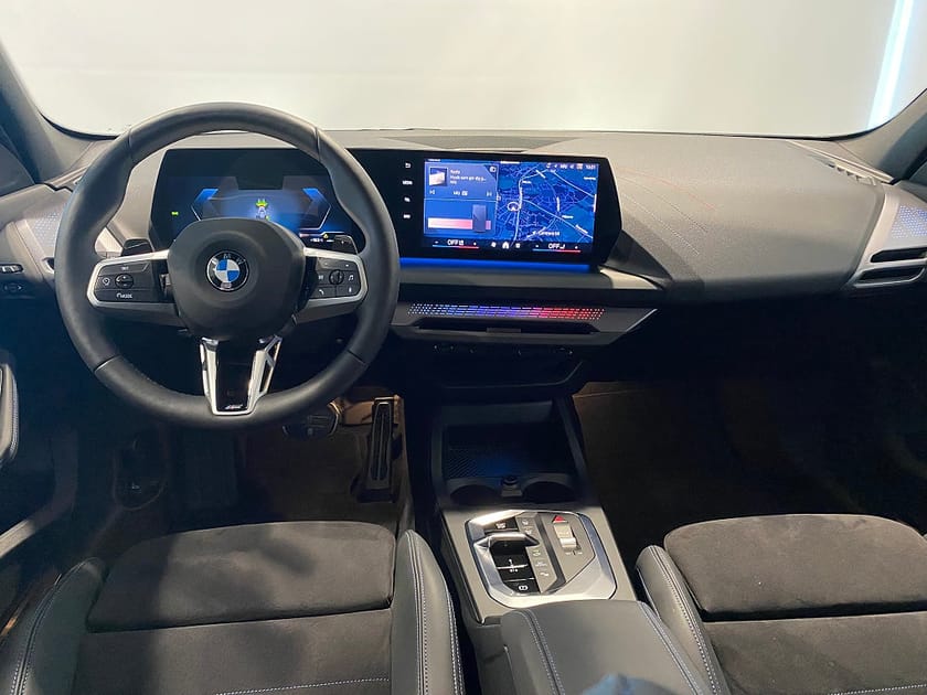 Bild 3 av BMW 120 4,95% ränta M-Sport Paket Adaptiv Farthållare Rattvärme