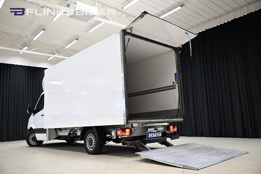 Bild 4 av Mercedes-Benz Sprinter 316 BlueTEC Chassi Cab 7G 163HK Automat|Kylbil|Volymskåp|BG-Lyft|Sidodörr