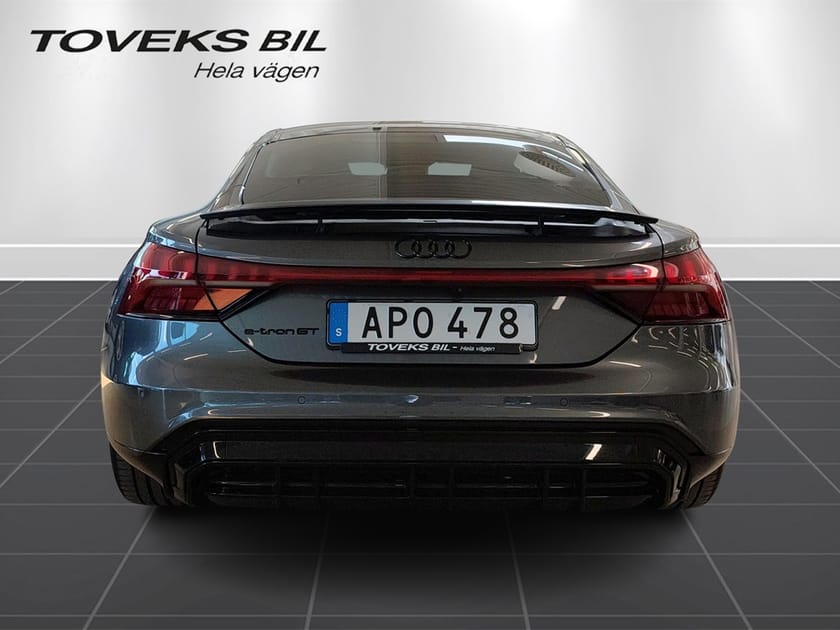 Bild 4 av Audi e-tron GT quattro 476 hk Luftfjädring  CARBID bromsar Adaptiv farth