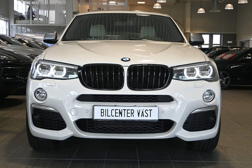 Bild 5 av BMW X4 M40i 360hk M Sport Pano HUD Värmare Drag
