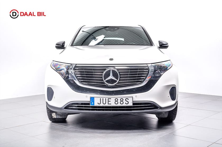 Bild 3 av Mercedes-Benz EQC 400 4MATIC 4M 80 kWh 408HK DRAG B-KAM P-VÄRM NAVI