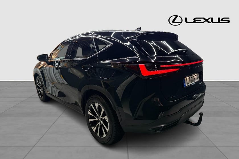 Bild 2 av Lexus NX 450h+ EXECUTIVE DRAG V-HJUL