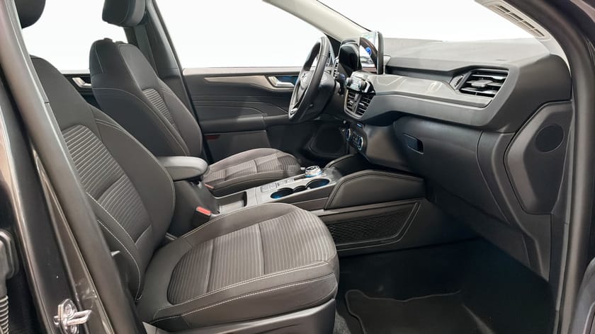 Bild 3 av Ford Kuga Plug-In Hybrid 2.5 FWD 225HK