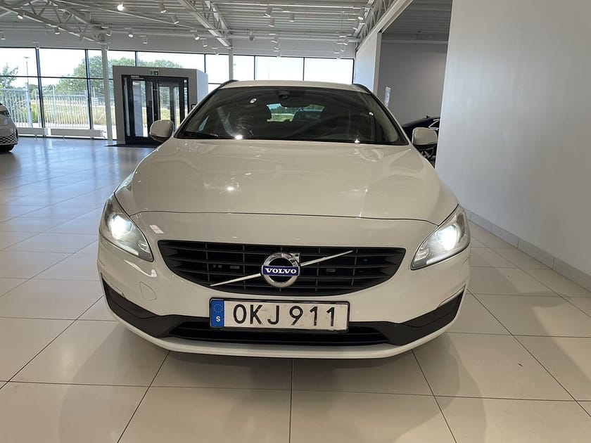 Bild 2 av Volvo V60 D4 AUT BUSINESS KINETIC DRAG | VÄRMARE | V-HJUL