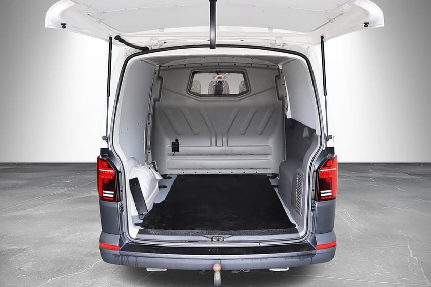 Bild 5 av Volkswagen Transporter Kombi T32 2,0 TDI 204 / 4M / Webasto / 5-sits / Moms
