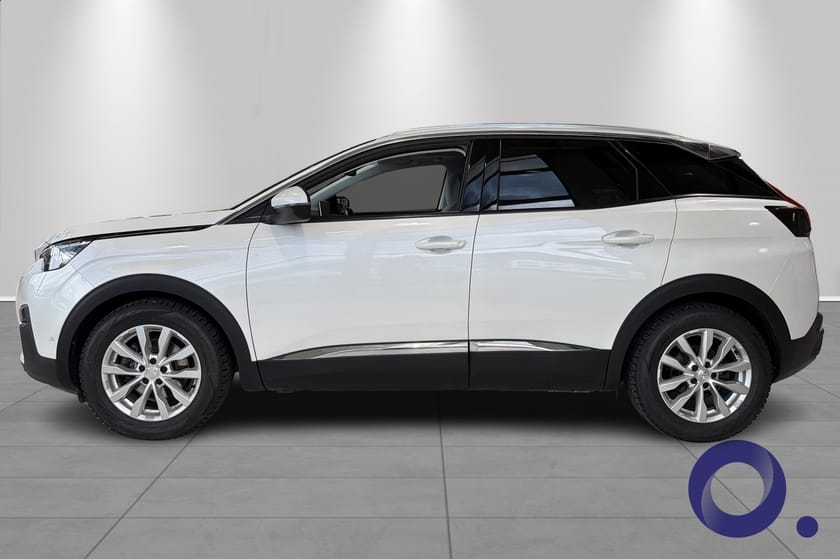 Bilde 2 av Peugeot 3008 Allure 1.2 PureTech 130 hk aut / Lav km / Hengefeste