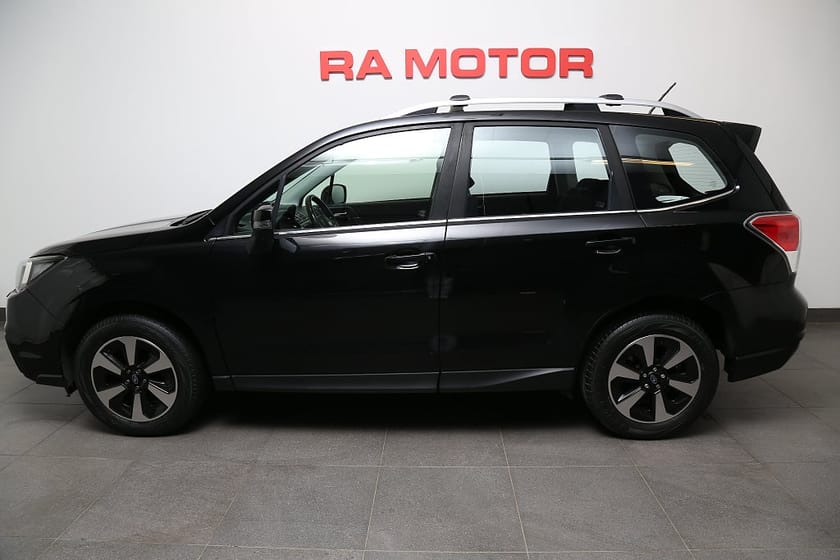 Bild 3 av Subaru Forester 2,0D 147hk XS AWD Aut Extraljus Motorvärmare Drag