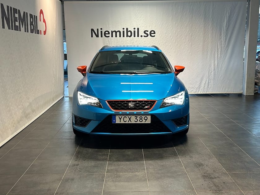 Bild 2 av SEAT León Cupra ST ST 2.0 TSI 290hk Aut MoK/SoV/Alcantara