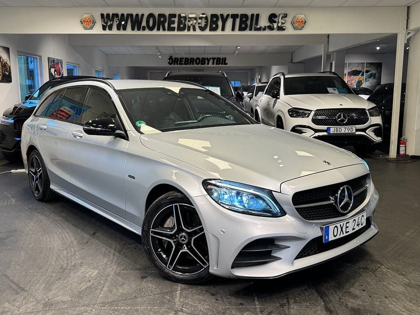 Bild 1 av Mercedes-Benz C 300 T e AMG Night Edition Drag Gps Värmare