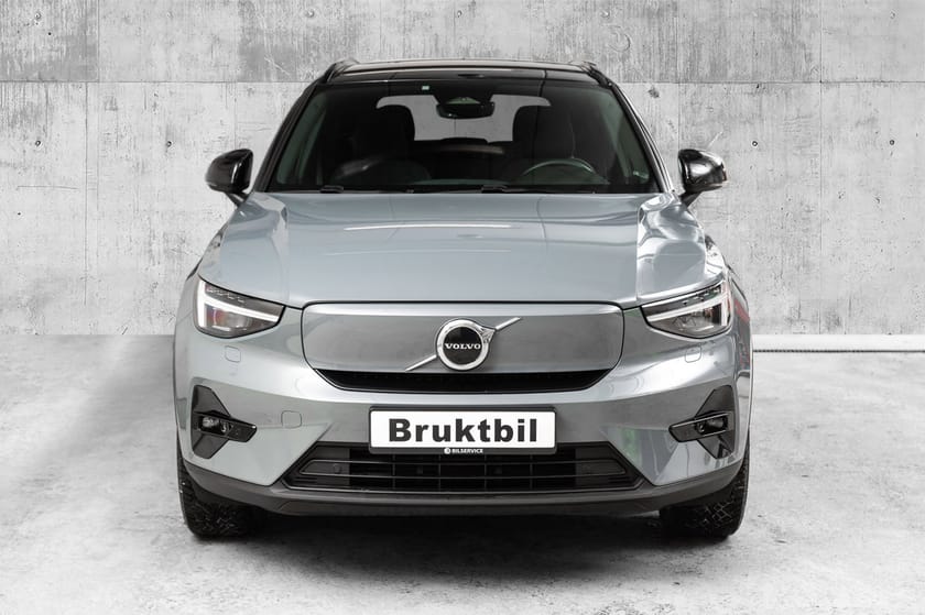Bilde 2 av Volvo XC40 Recharge Twin motor Plus/Hengerfeste/Pixel/20"/Google/Varmepumpe++