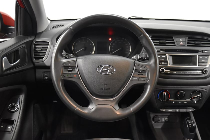 Bild 2 av Hyundai i20 1.4 Aut Premium Rattvärme Nyserv 101hk