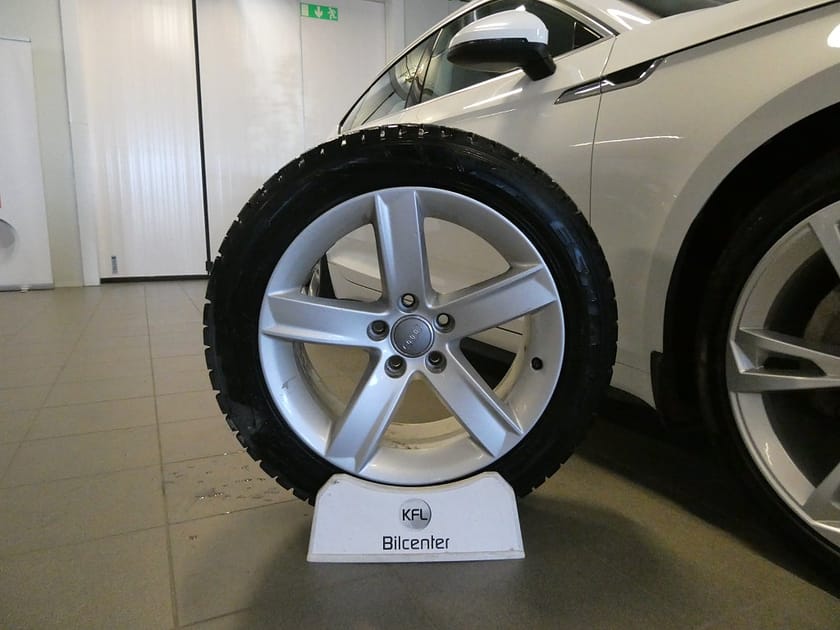 Bild 2 av Audi A5 Sportback 2.0 TDI quattro Aut-Drag-Värmare-NYSERVAD-SoV