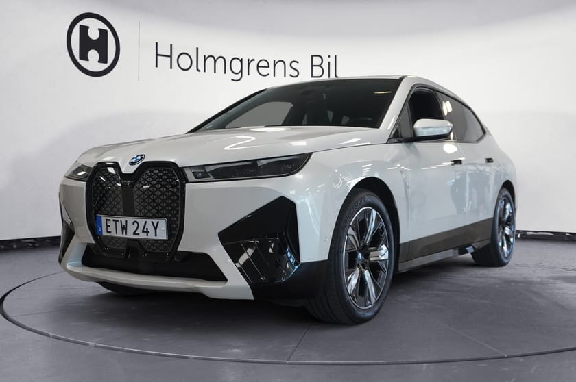 Bild 1 av BMW iX xDrive40 Sport Innovation Comfort H K Laser Drag
