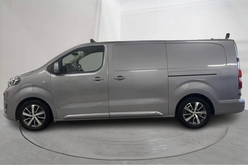 Bild 2 av Toyota Proace Electric 75kWh (136hk) Kylbil