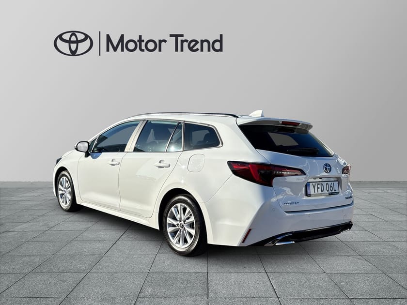 Bild 3 av Toyota Corolla Touring Sports Hybrid e-CVT 140hk,Active Plus