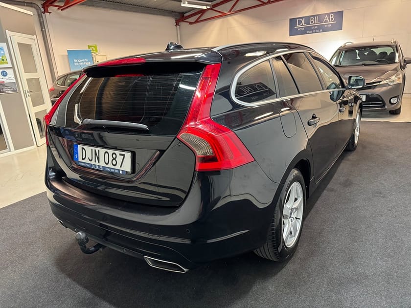 Bild 5 av Volvo V60 D4 181hk Momentum Euro 6|NYSERV|D-VÄRM|SoV|