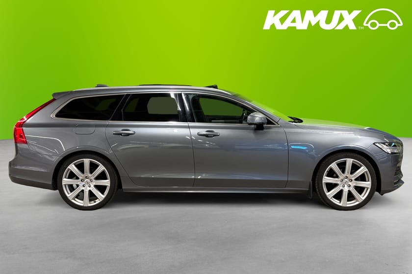 Bild 2 av Volvo V90 D4 AWD Momentum  H/K Pano B-kamera Drag VOC
