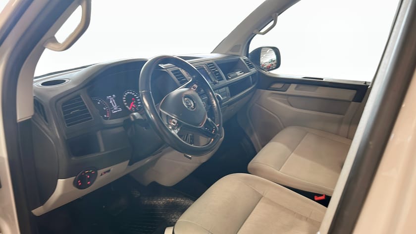Bild 4 av Volkswagen Transporter T30 2.0 TDI BMT DSG 150hk Drag Värmare