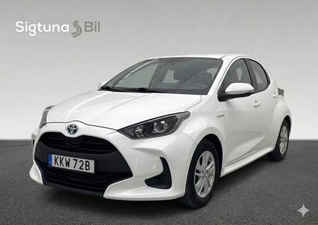 Toyota Yaris Hybrid CVT Active / Backkamera / Kupévärmare / Moms