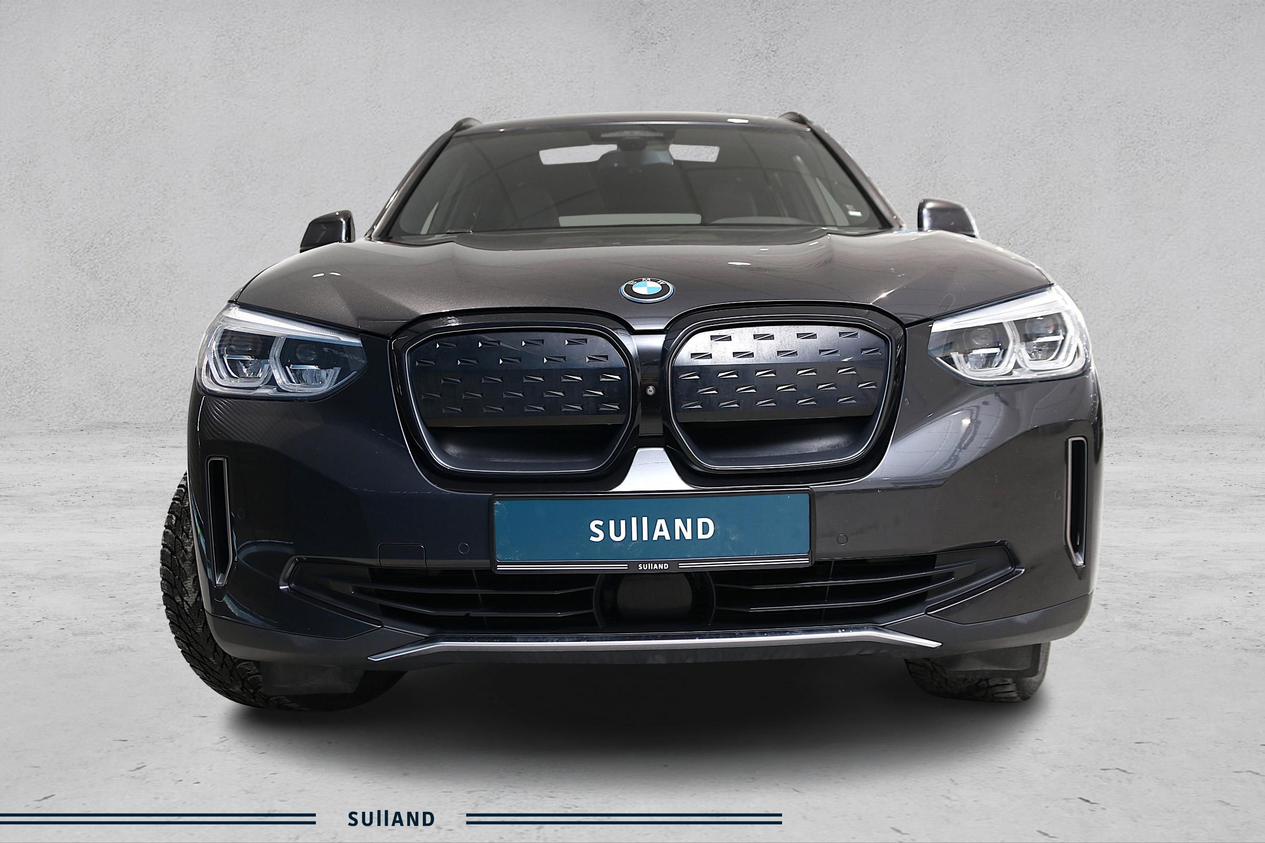 Thumnail bilde 3 av BMW iX3