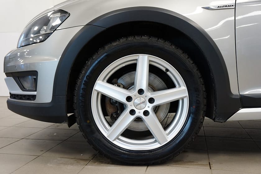 Bild 2 av Volkswagen Golf Alltrack 2.0 TDI DPF BMT 4MOTION | DRAGKROK