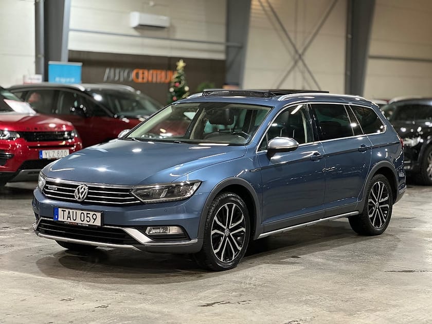 Bild 1 av Volkswagen Passat Alltrack 2.0 TDI 4Motion Pano B-Kamera Drag 240hk