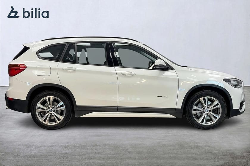 Bild 3 av BMW X1 xDrive20d /  Sport line / Drag / Hif ljud