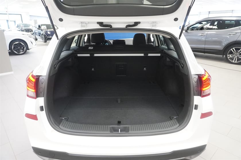 Bild 5 av Hyundai i30 Kombi 1.0 T-GDi 100hk MHEV Aut