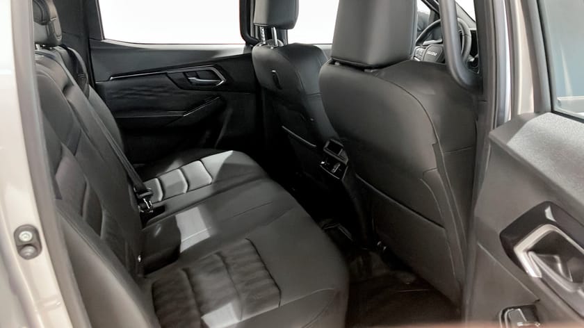 Bild 5 av Isuzu D-Max Crew Cab XRX DC AT CNG,Drag,Värmare,Omg,lev