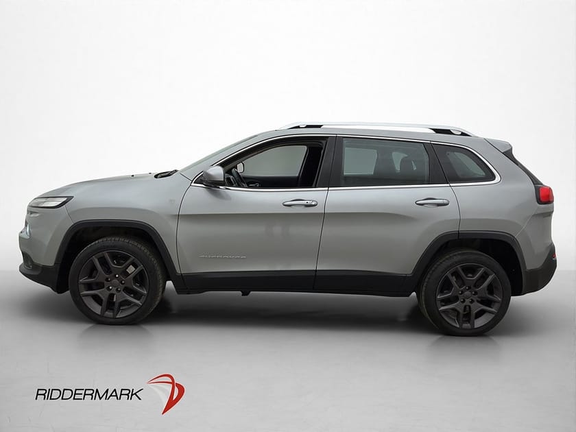 Bild 5 av Jeep Cherokee 4WD 170hk P-Sensorer Elstol Rattvärme Dragkrok