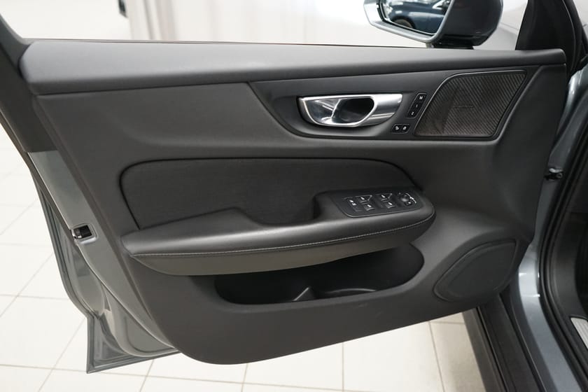 Bild 5 av Volvo V60 Cross Country D4 AWD Advanced Edt | Drag | HarmanKardon |