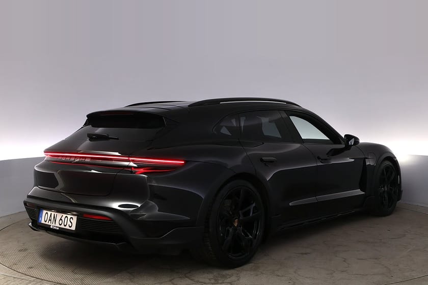 Bild 5 av Porsche Taycan 4 Cross Turismo Pano Sport Chrono HUD BOSE