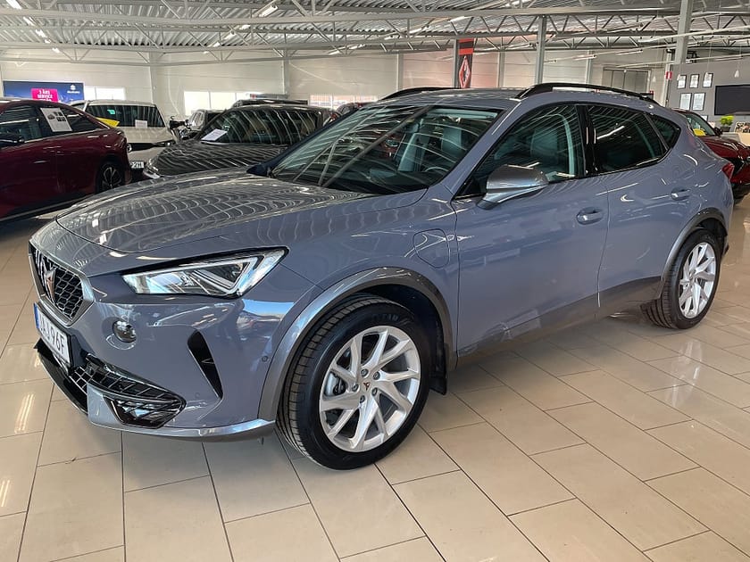 Bild 2 av CUPRA Formentor e-Hybrid 204HK ENDAST 1.989 mil