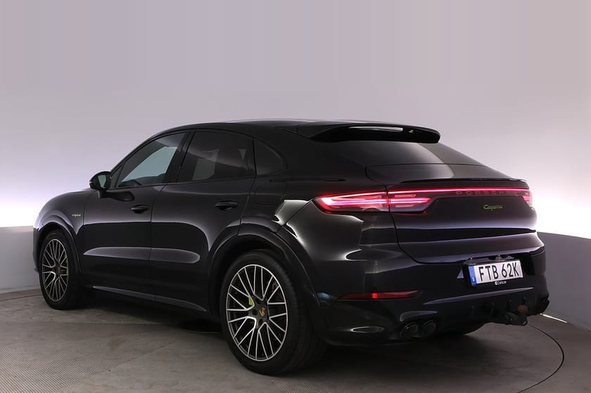 Bild 4 av Porsche Cayenne E-Hybrid Coupé Platinum Edition 18-väg stol