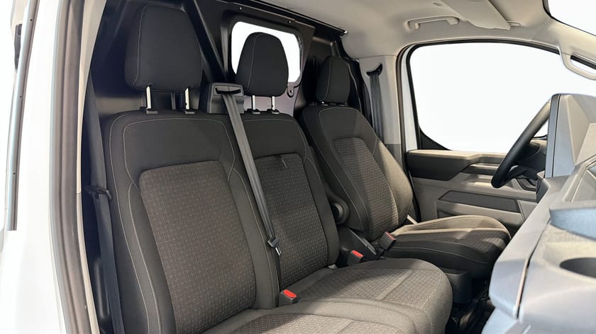Bild 5 av Ford E-Transit Custom 320 TREND SKÅP 320S 136 A RWD