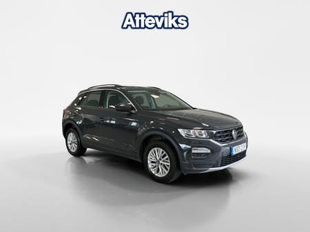 Volkswagen T-Roc TSI 150hk *P.Värmare/Apple Carplay*
