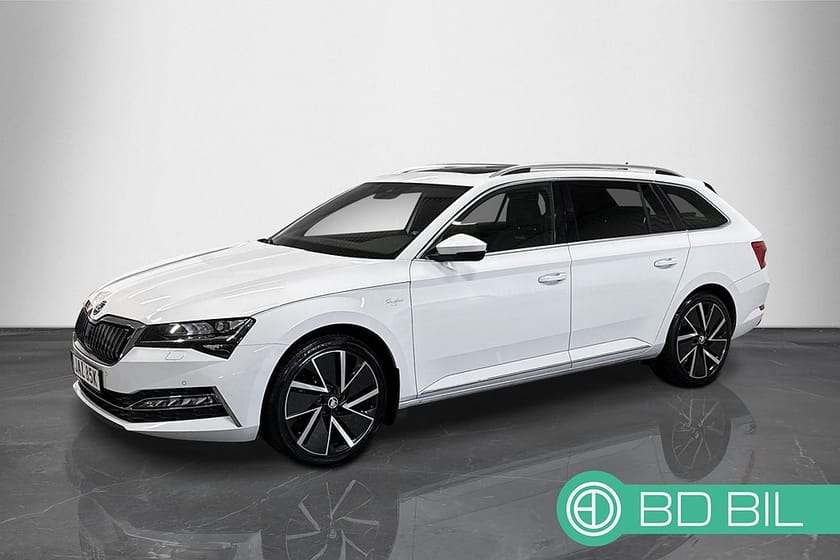 Bild 3 av Škoda Superb iV Kombi Skoda 1.4 TSI PLUG-IN L&K PANORAMA COCKPIT CANTON