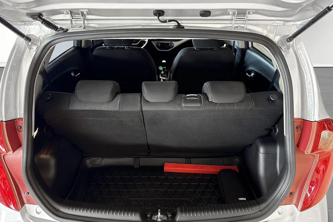 picture of a car