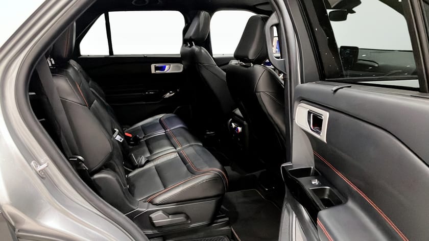 Bild 5 av Ford Explorer Plug-In Hybrid PHEV V6 457HK ST-LINE 7-SITS PANO DRAG