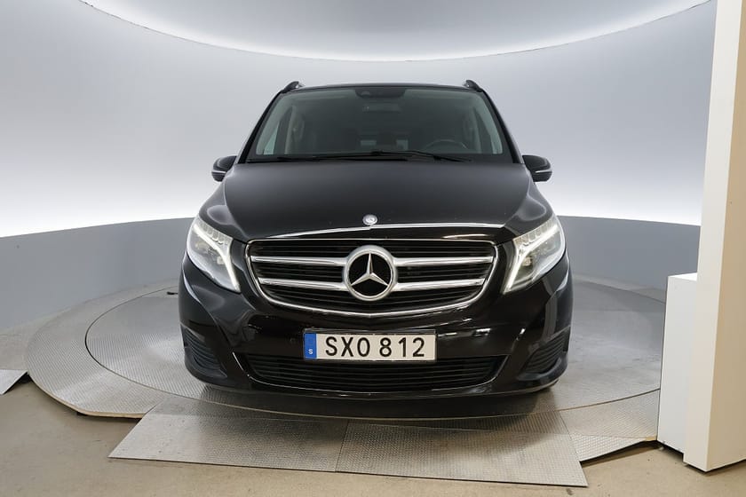 Bild 1 av Mercedes-Benz V 220d 3.1t 6-sits B-kamera Dragkrok Värmare Vinterhjul
