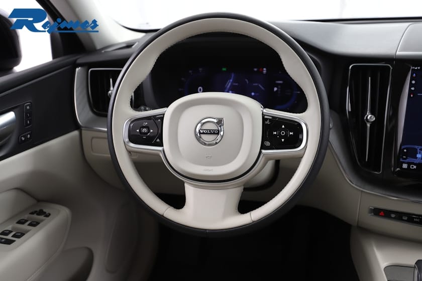 Bild 5 av Volvo XC60 Recharge T6 Plus Dark Edition.