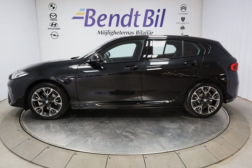 Bild 5 av BMW 120 M Sport | Rattvärme| Backkamera