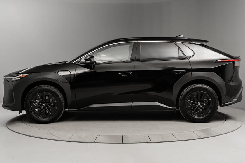 Bilde 2 av Toyota bZ4X AWD Executive