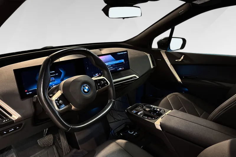 BMW iX xDrive40 bilde 11